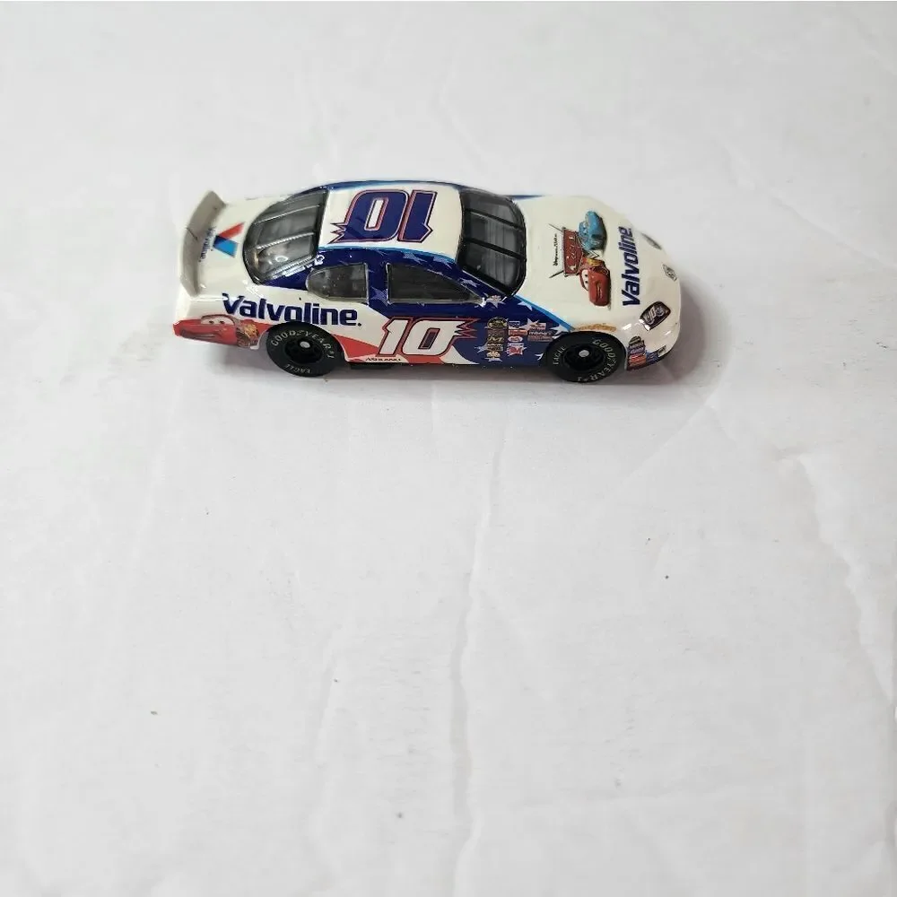 valvoline hotwheels race car